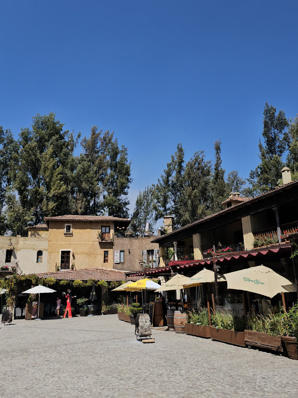 Valquirico, Pulque y Luciérnagas