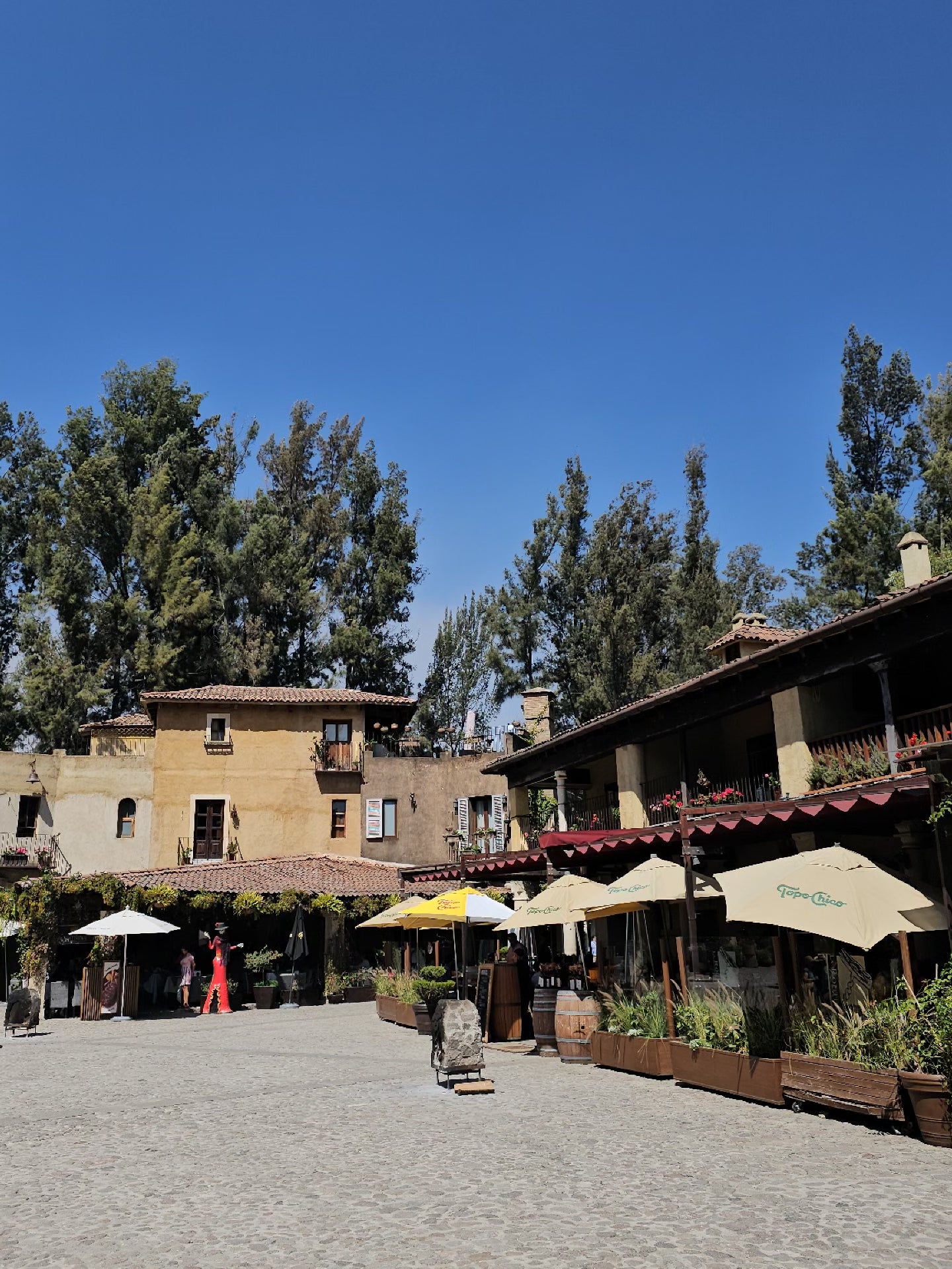 Valquirico, Pulque y Luciérnagas
